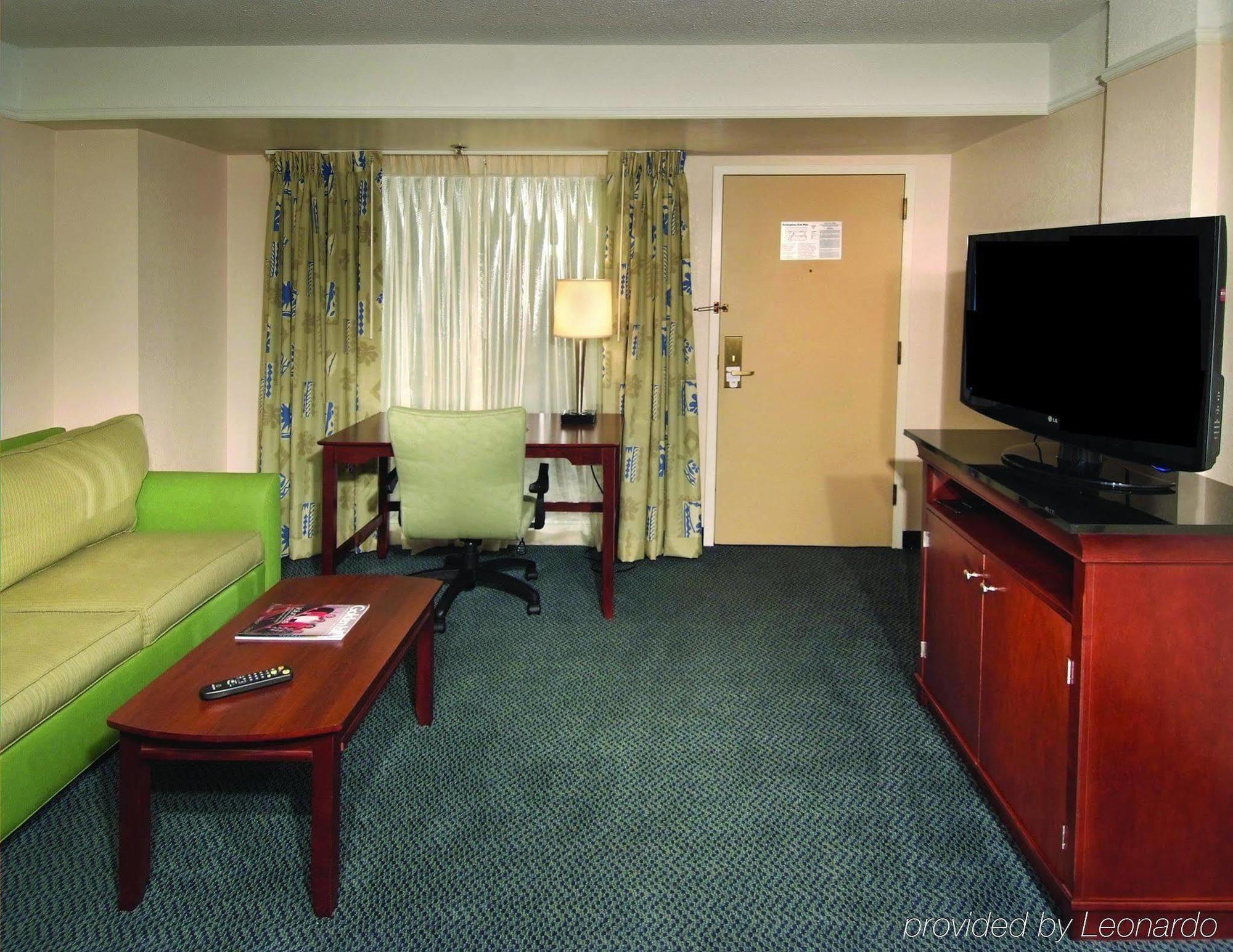 เอมบาสซี สวีท บาย ฮิลตัน บรันส์วิก Hotel บรันสวิก ห้อง รูปภาพ